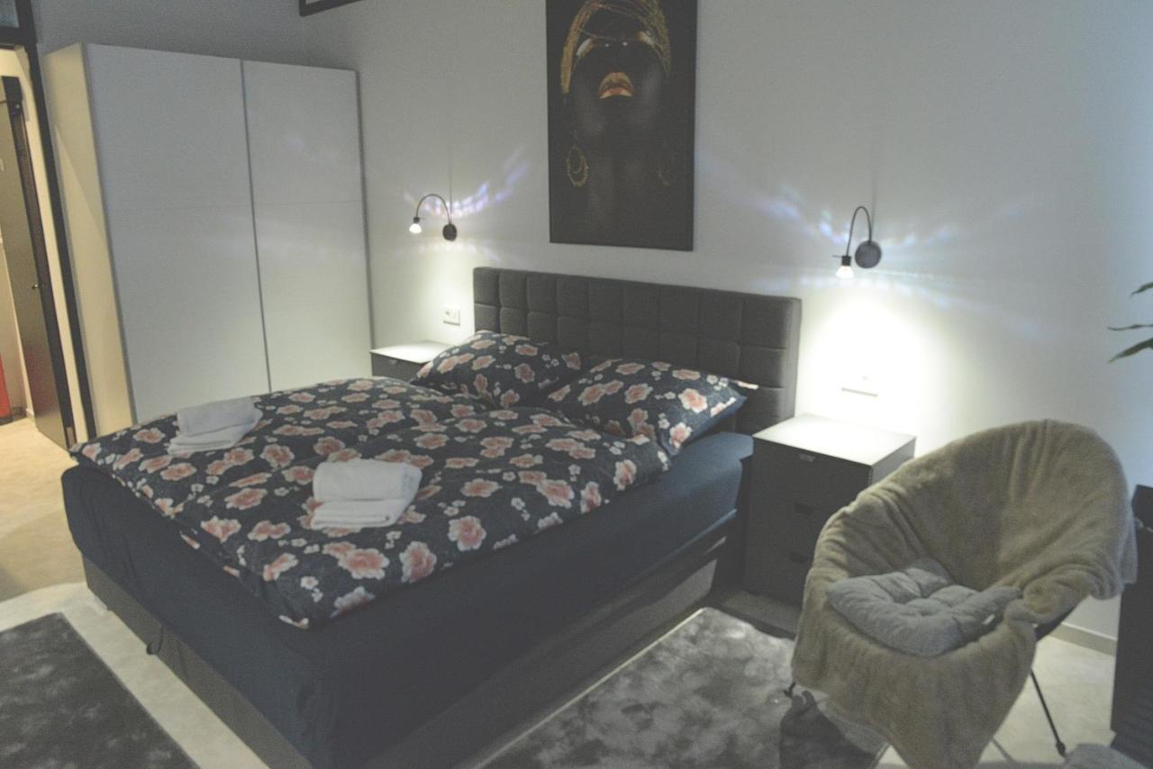Room Marsonia สลาวอนสกีบรอด ภายนอก รูปภาพ